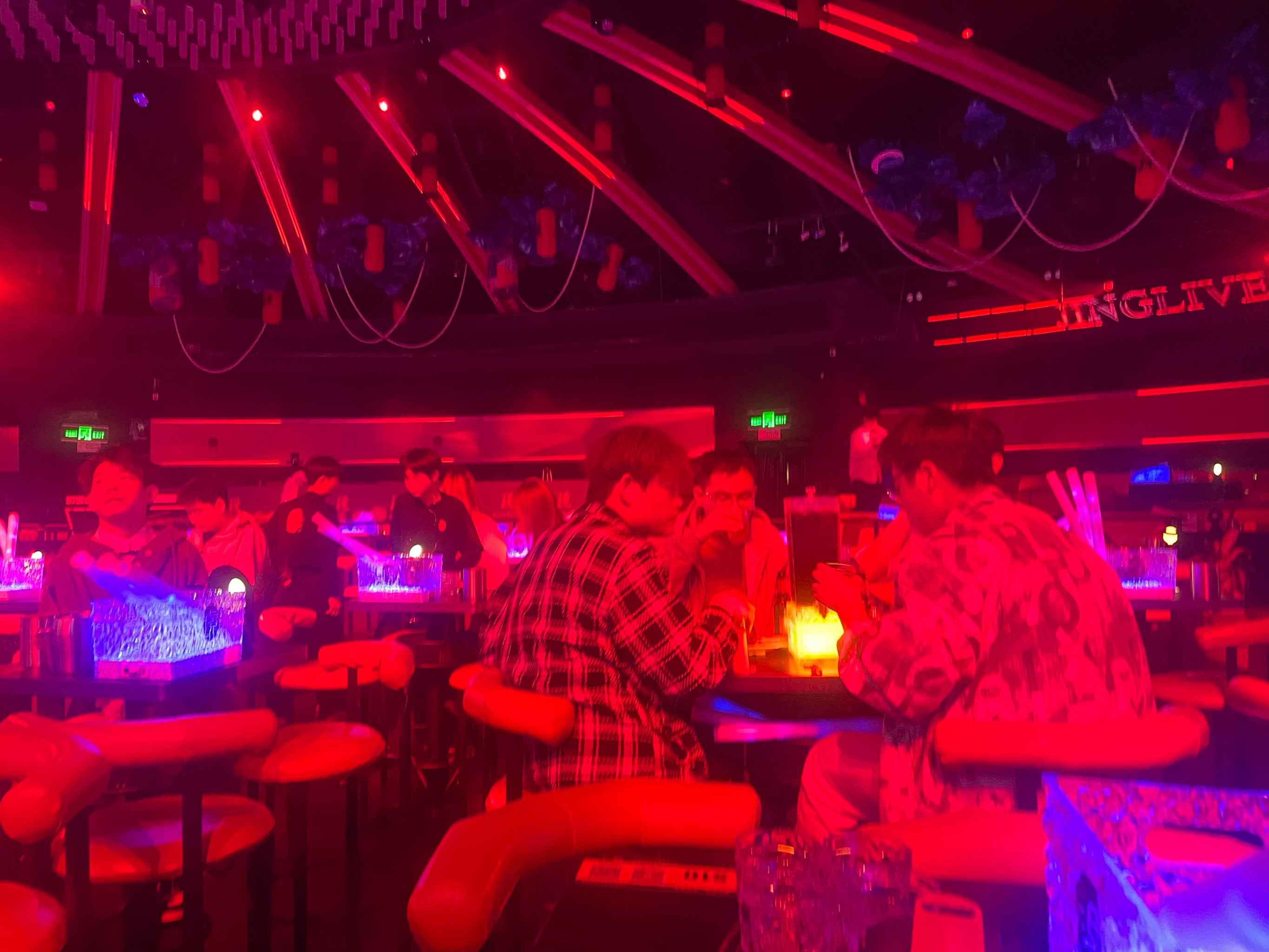 莱芜商务ktv低端场所推荐-钢城区ktv预定